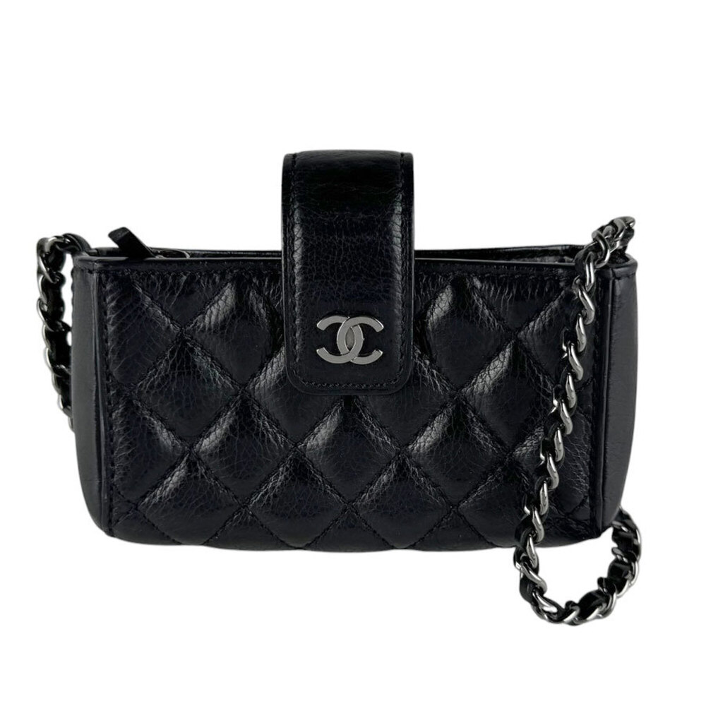 CHANEL Black Leather Shoulder Bag